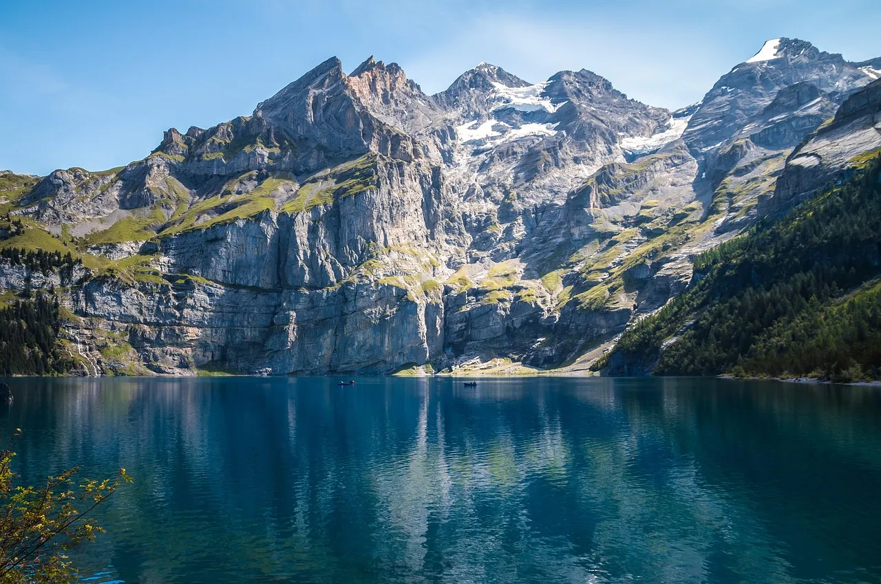Read more about the article Dumboor Lake Narikel Kunja Price and Booking.
